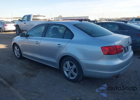 2014 Volkswagen Jetta 2.0L Tdi из США, поврежденный, VIN 3VWLL7AJXEM443925